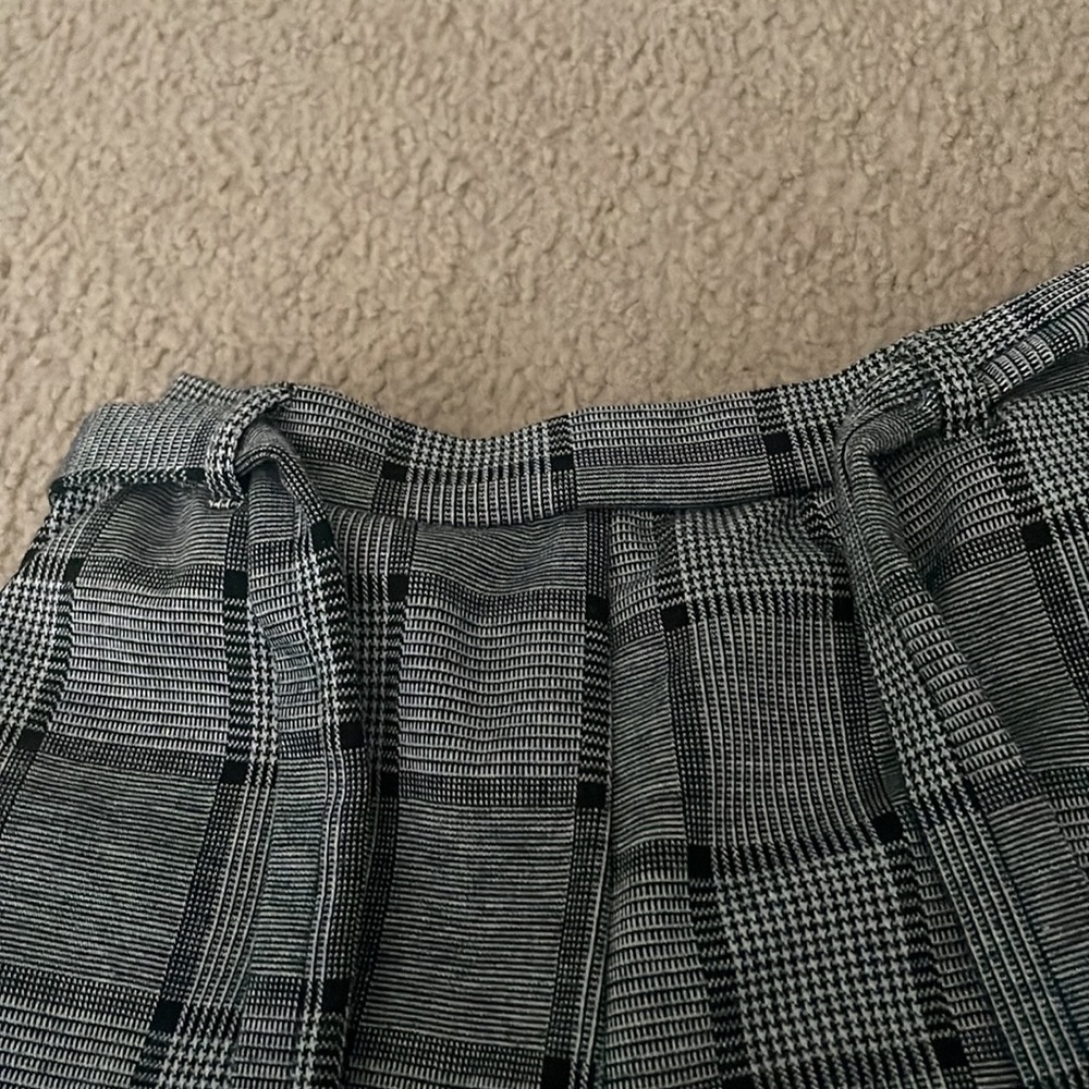 Patterned Pants - Picture 3 of 4